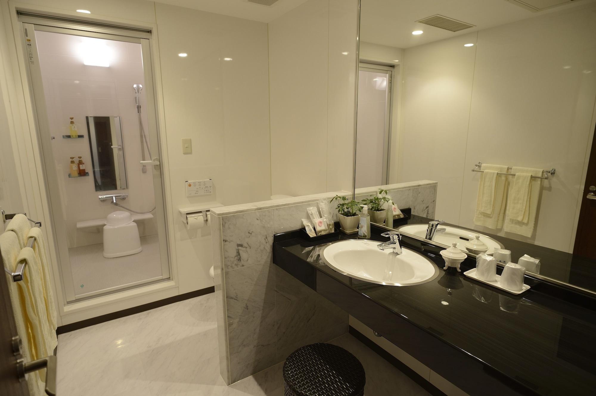 เนเชอรัล ฮอตสปริง มิโดซูจิ โฮเต็ล Hotel โอซาก้า ภายนอก รูปภาพ